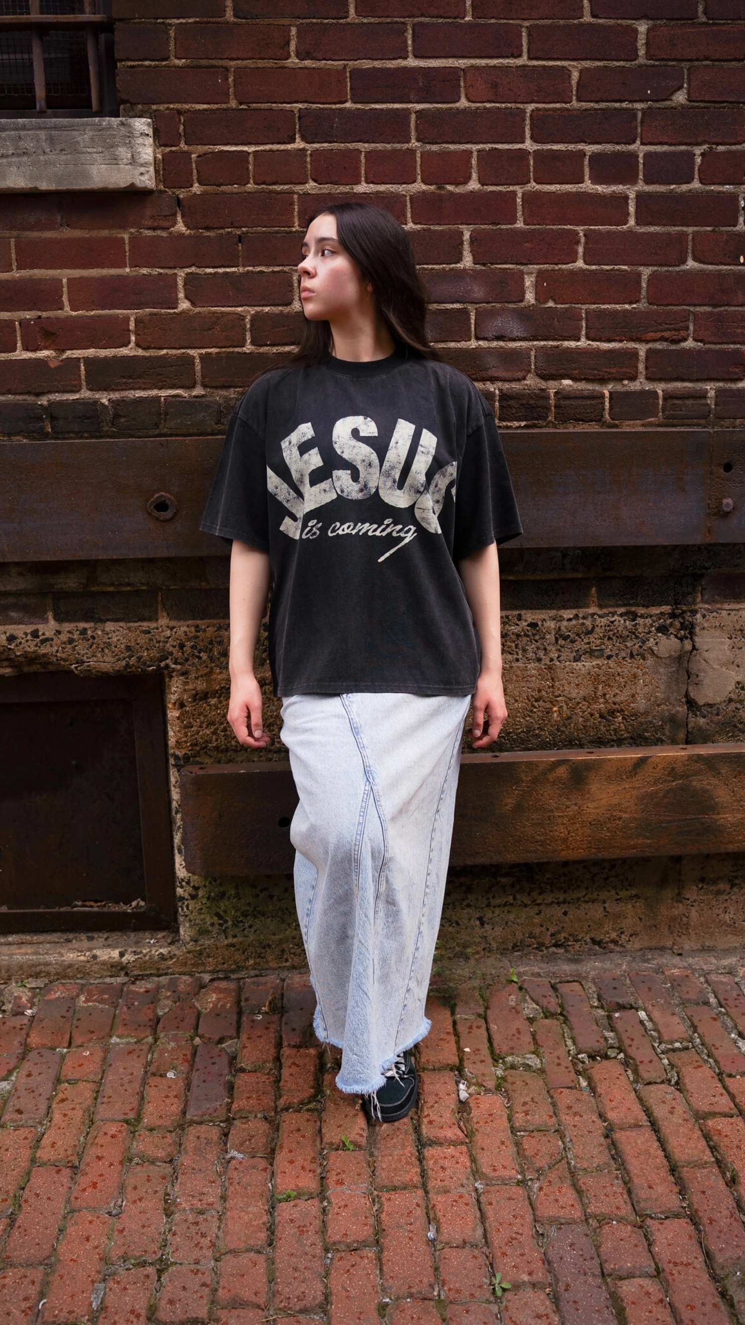 "JESUS IS COMING" BOXY TEE