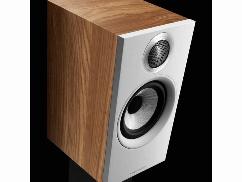 B&W 607 S3 Bookshelf Speakers - Oak