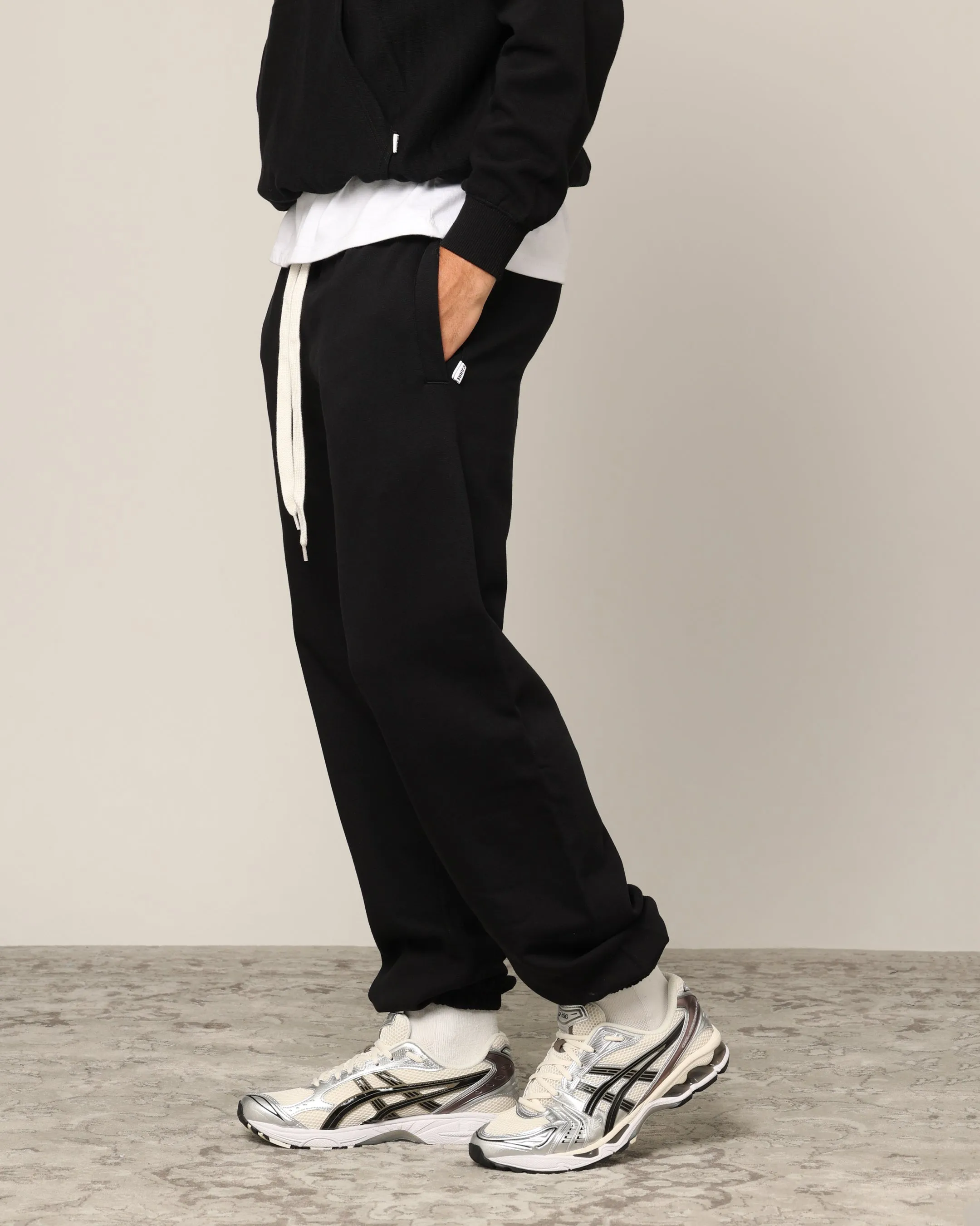 Carr Blanc Sweatpants Black