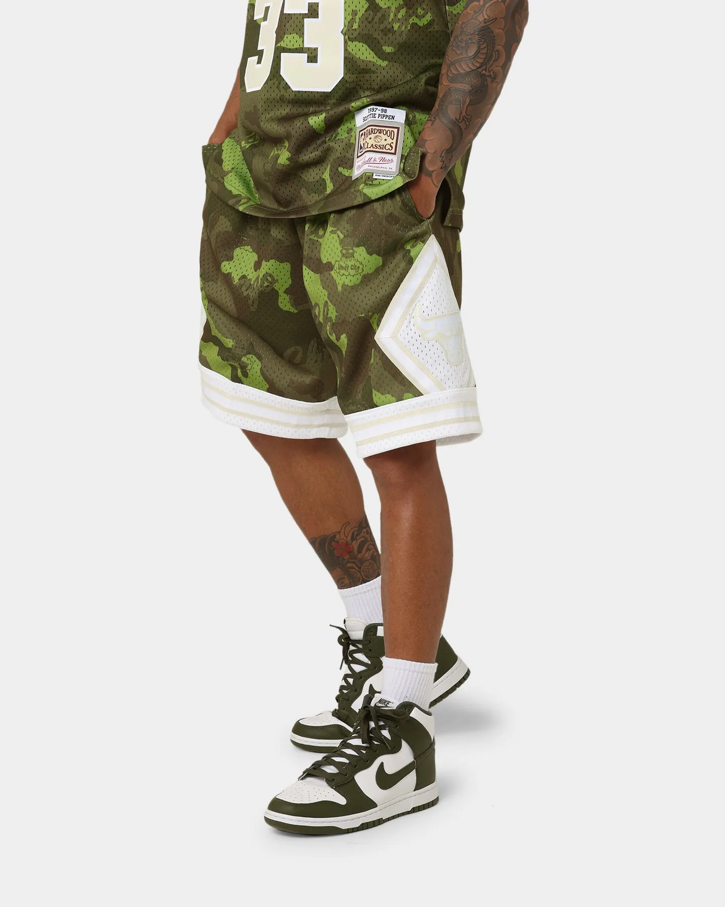 Mitchell & Ness Chicago Bulls Camo Swing Shorts Green Camo