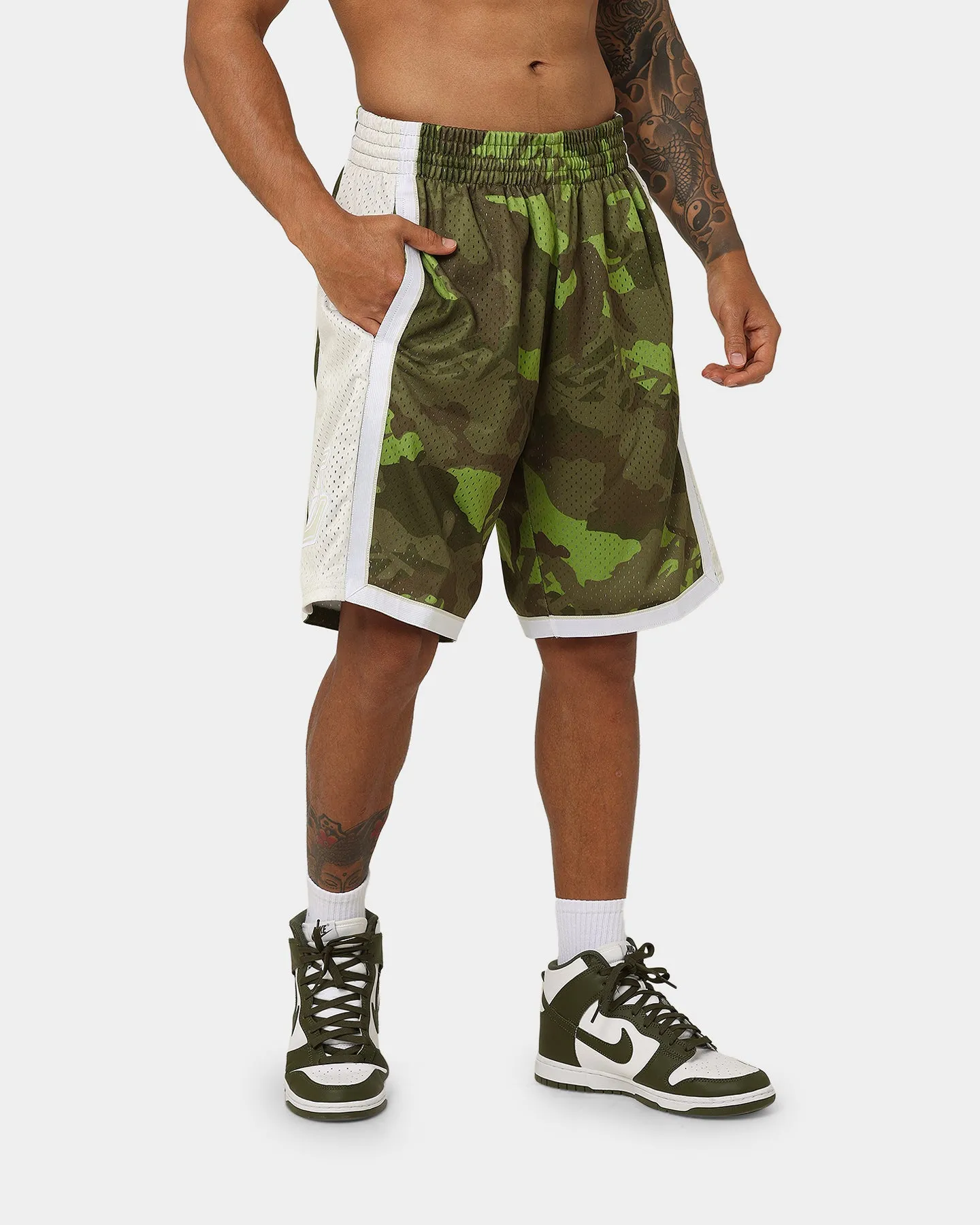 Mitchell & Ness Los Angeles Lakers '96-'97 Camo Swing Shorts Green Camo