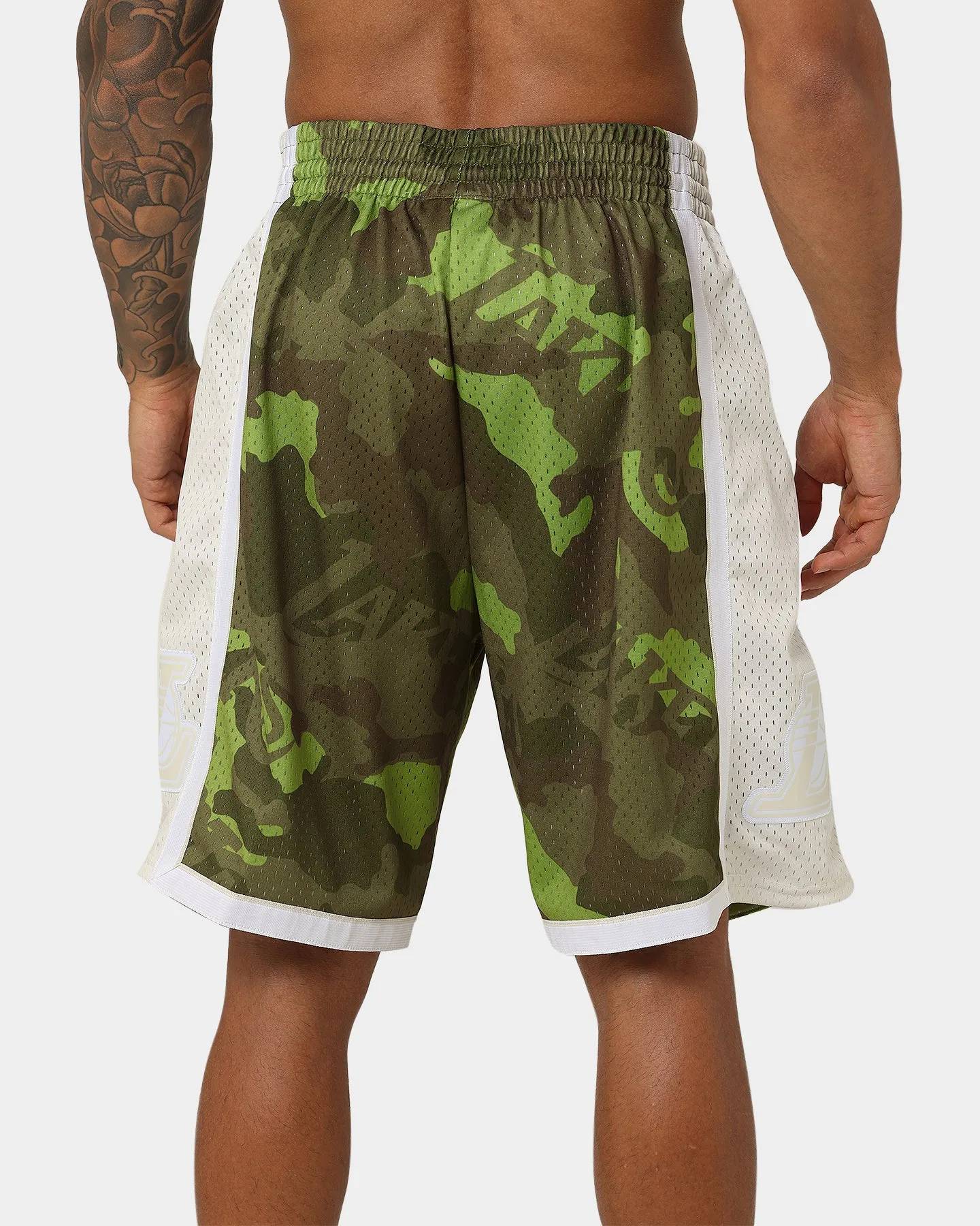 Mitchell & Ness Los Angeles Lakers '96-'97 Camo Swing Shorts Green Camo