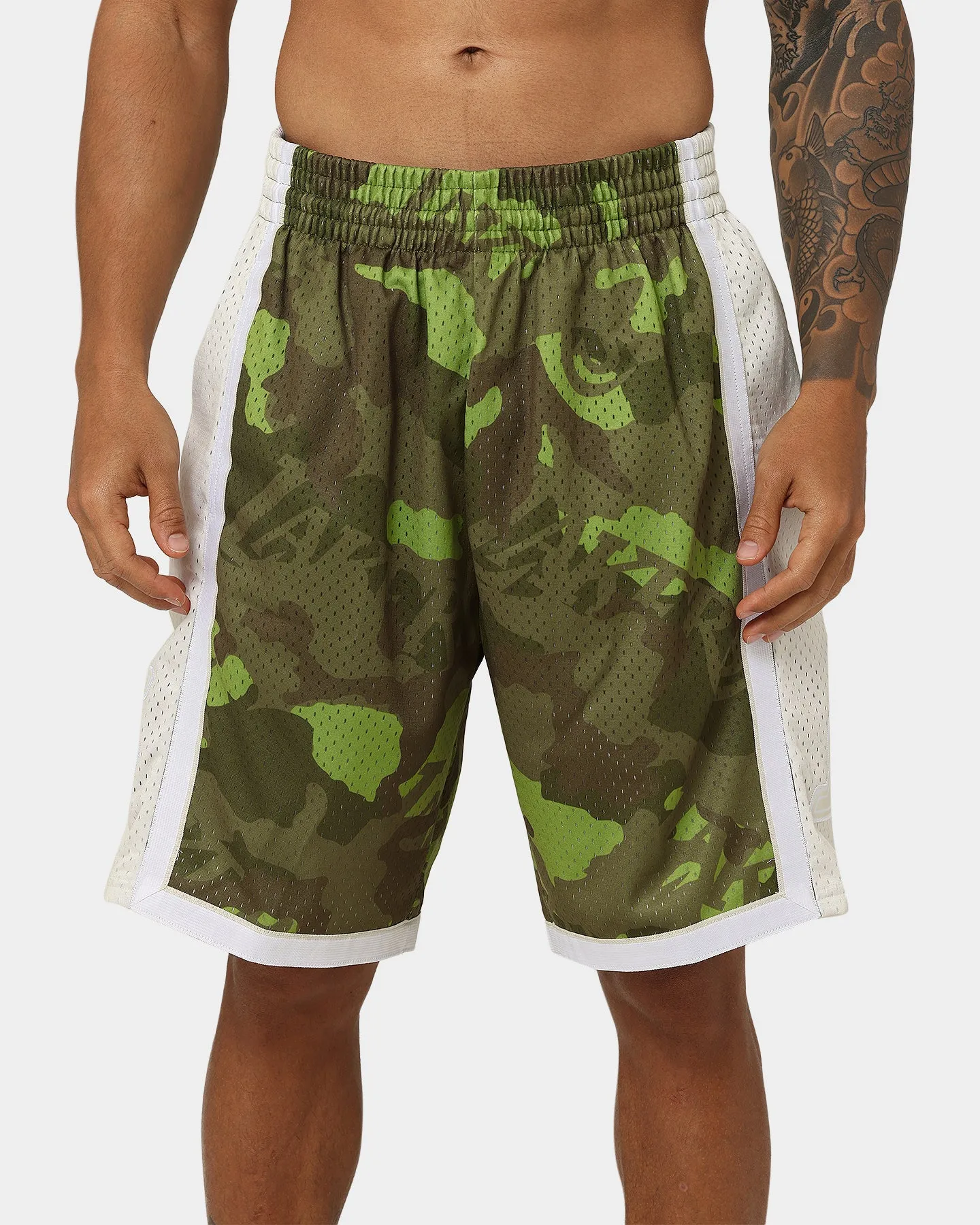 Mitchell & Ness Los Angeles Lakers '96-'97 Camo Swing Shorts Green Camo