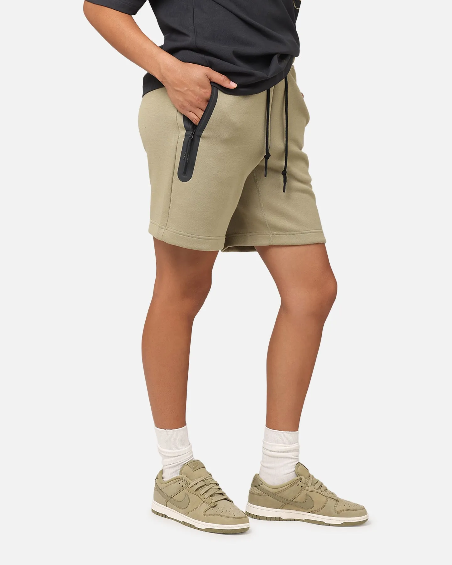 Nike Tech Fleece Shorts Neutral Olive