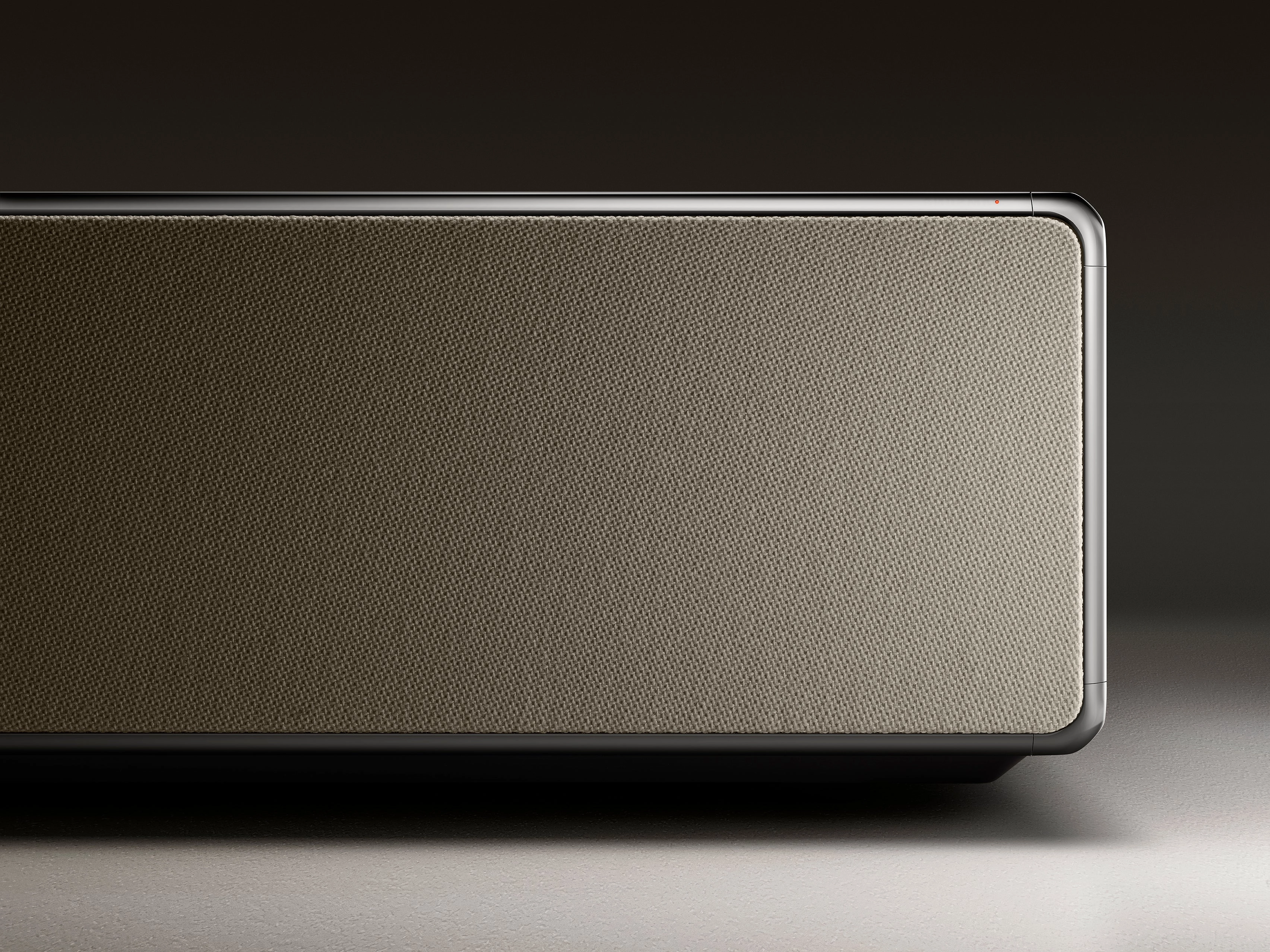 Samsung 130" The Premiere LPU9 4K High Dynamic Range (HDR10 ) Smart Laser Projector (SP-LPU9DSAXXZC)
