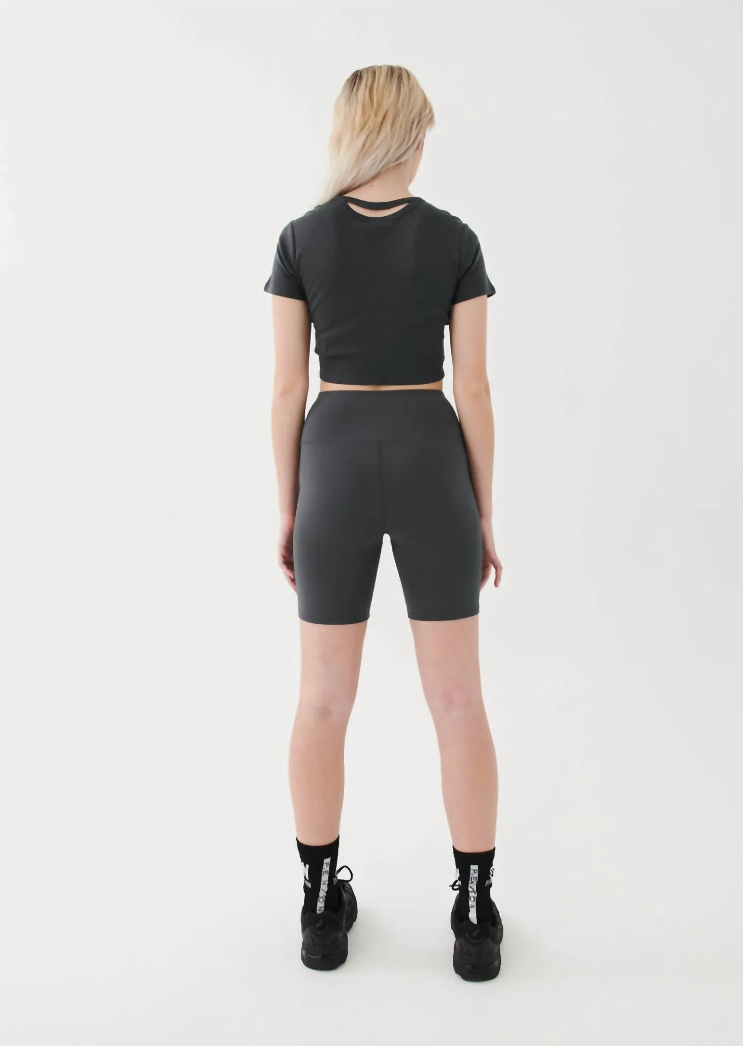 Universal Short In Dark Shadow